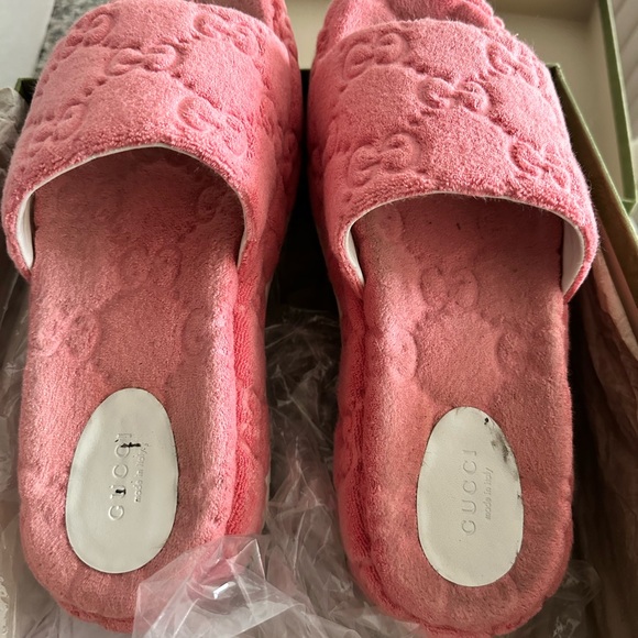 Gucci Pink Terry Cloth Slides - Picture 1 of 6